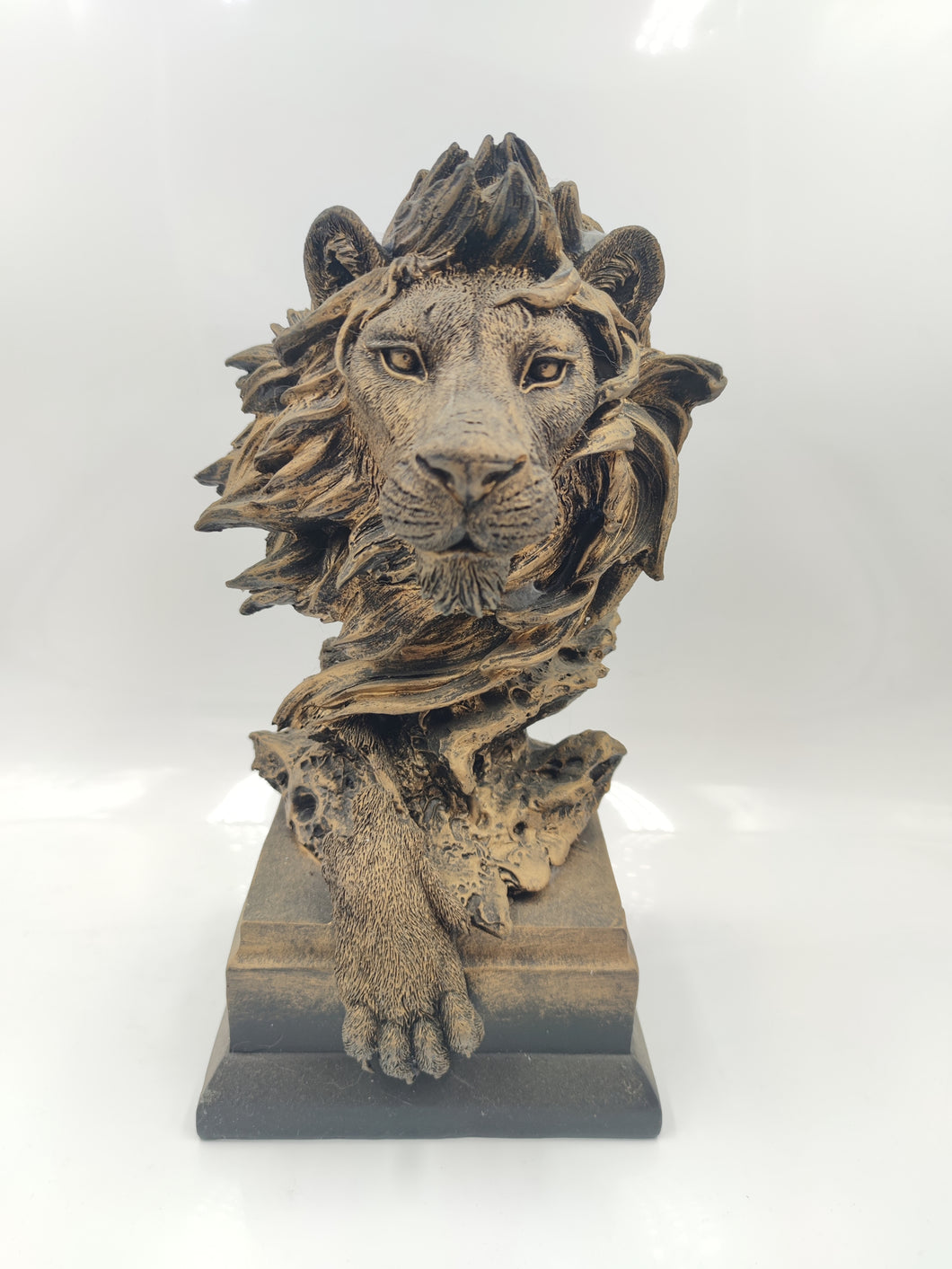 VINTAGIFT  Dignified Resin Lion Head Statues for Home